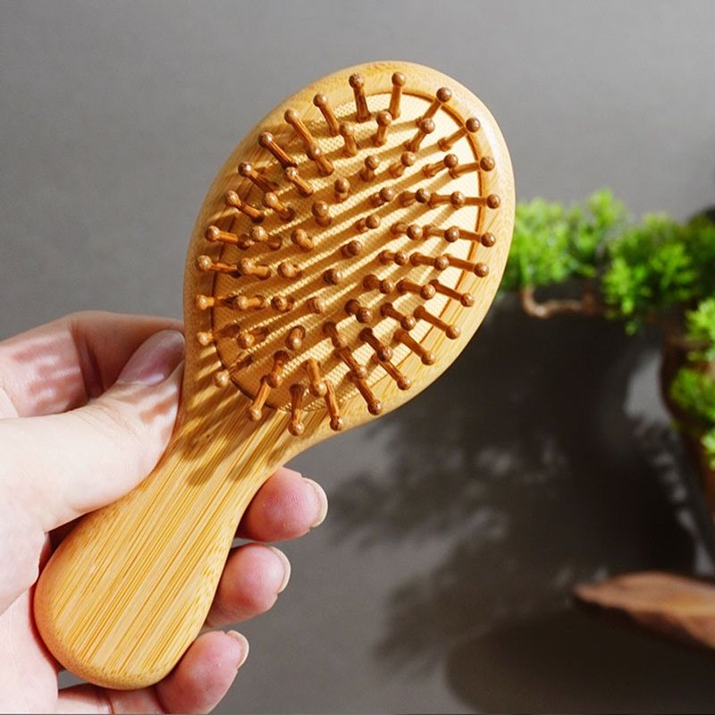 Mini bambusest juuksehari